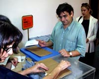santif.jpg (15379 bytes)